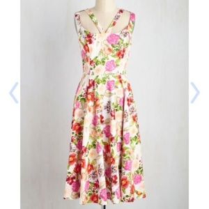 Hearts & Roses Floral Dress